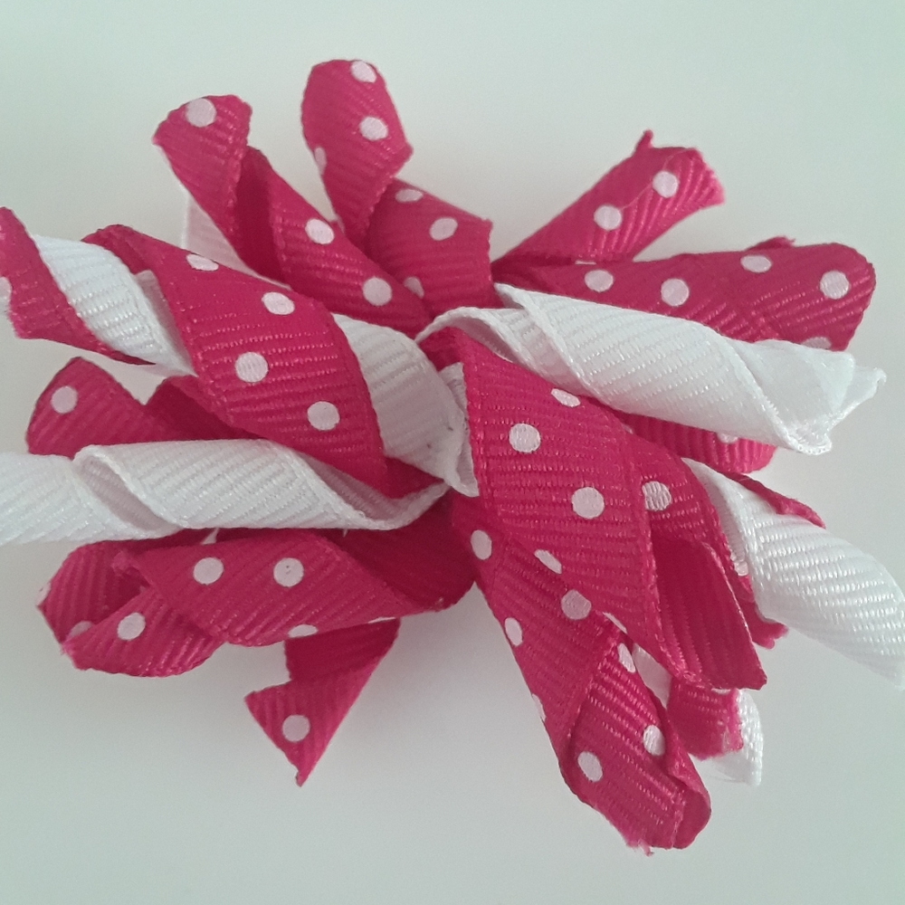 Small korker hair clip